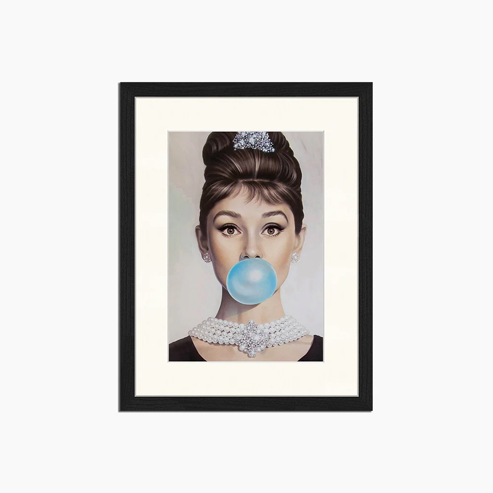 Audrey's Bubble Gum - Print Muurdecoratie